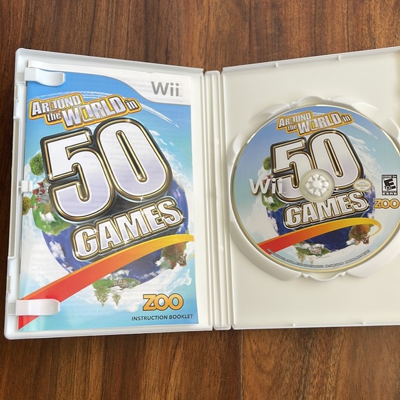 Nintendo Wii Around the World in 50 Games - Picture 3 of 4